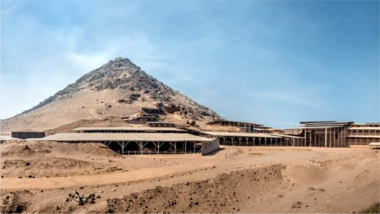 Huacas Del Sol Y De La Luna