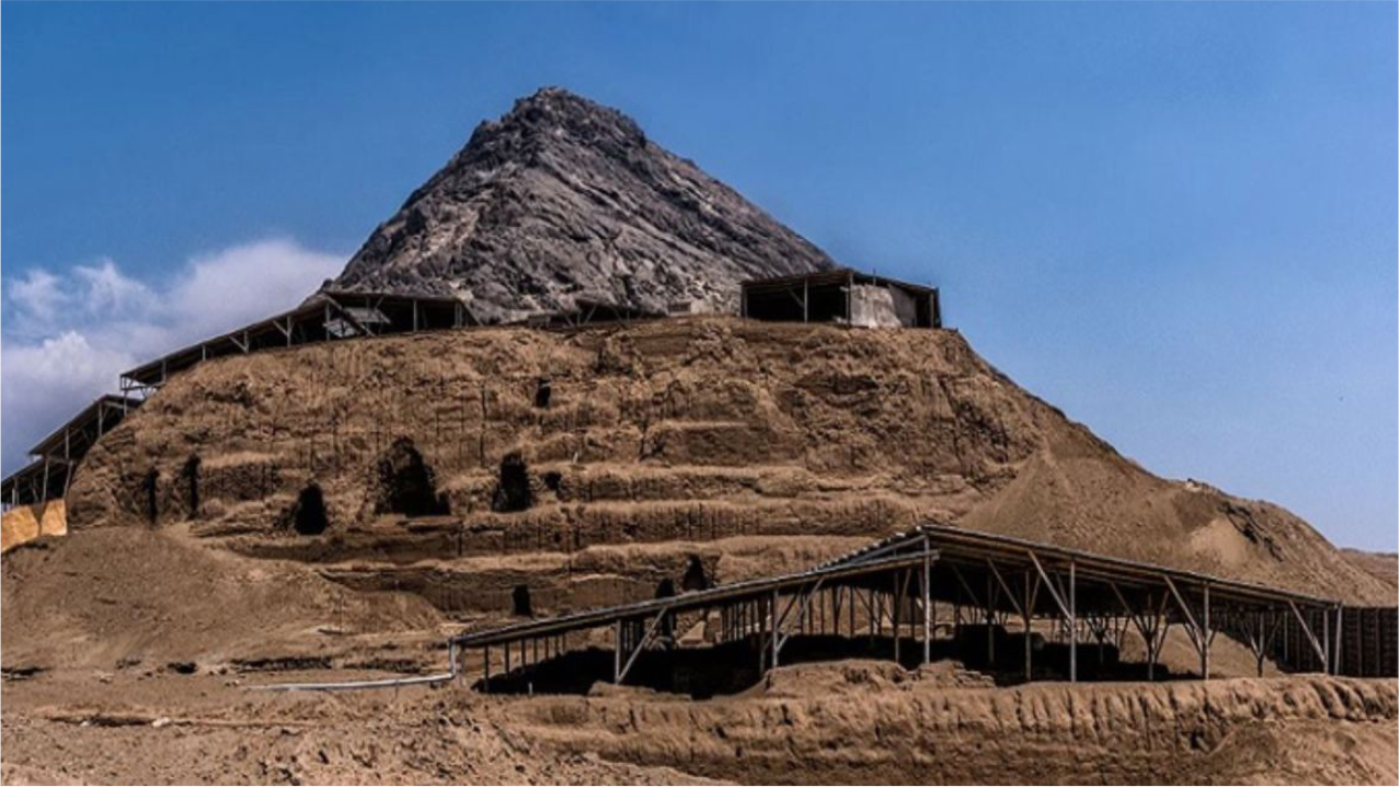 Huacas Del Sol Y De La Luna + Caballos De Paso